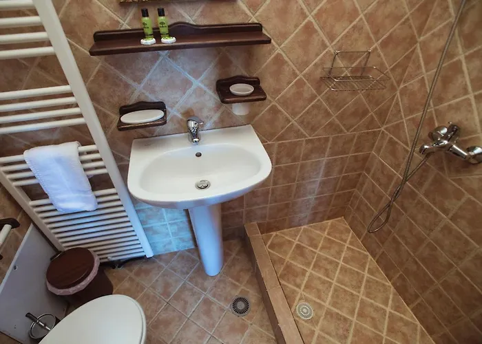 בית הארחה Eudora Full *